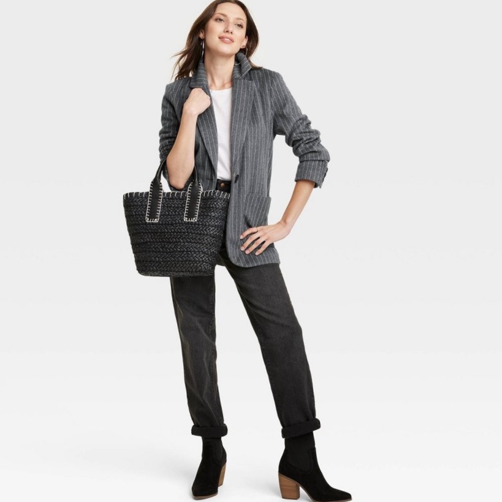 Gray Women's Relaxed Fit Blazer